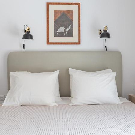 Modern City Center Loft ヨアニナ エクステリア 写真