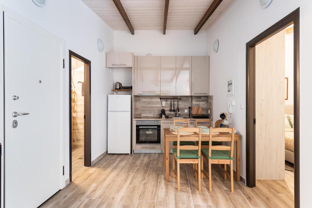 Modern City Center Loft ヨアニナ エクステリア 写真